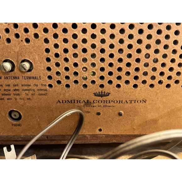 Vintage Antique Admiral  Radio Wood Dual Speaker Y3921 Working But Could Use TLC - Picture 9 of 13